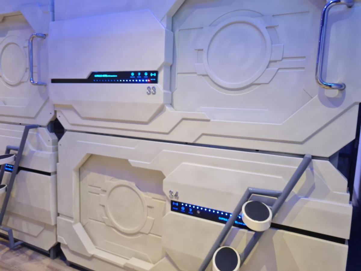 Capsule Riverside Хошимин Екстериор снимка